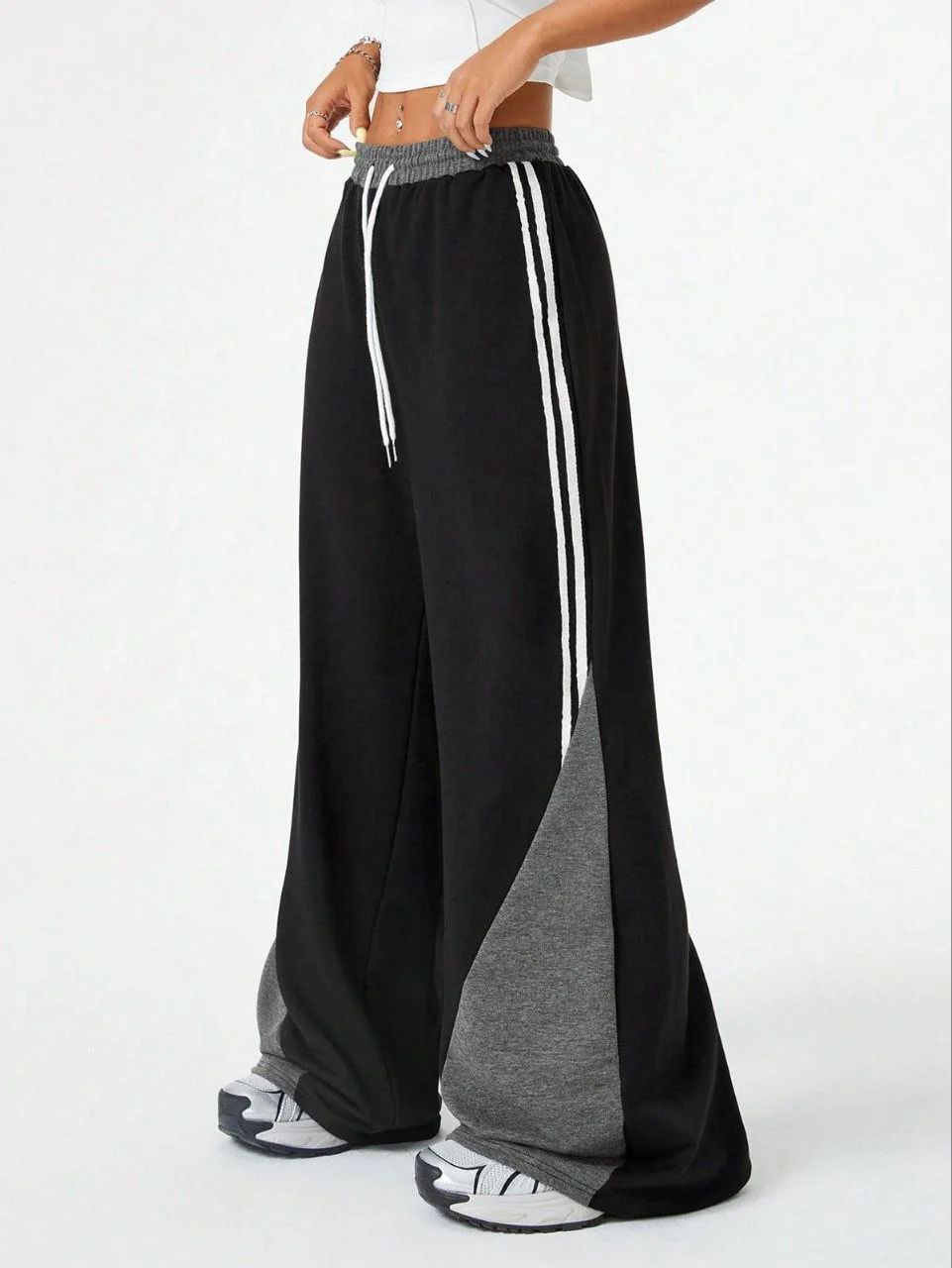 SIDE STRIPE WIDE LEG PANTS